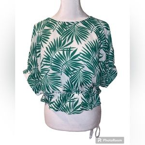 NWT $68 Allie Rose Tropical Print Crop Top Size M